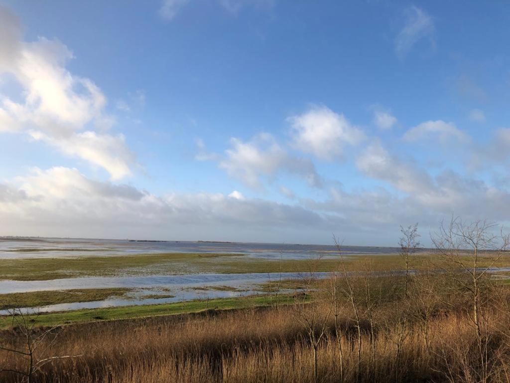 Onder De Boom Bed & Breakfast Gerkesklooster ภายนอก รูปภาพ