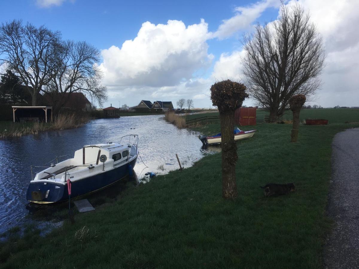 Onder De Boom Bed & Breakfast Gerkesklooster ภายนอก รูปภาพ