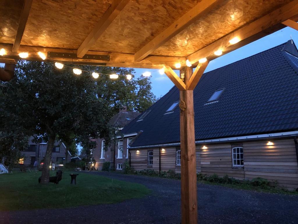 Onder De Boom Bed & Breakfast Gerkesklooster ภายนอก รูปภาพ